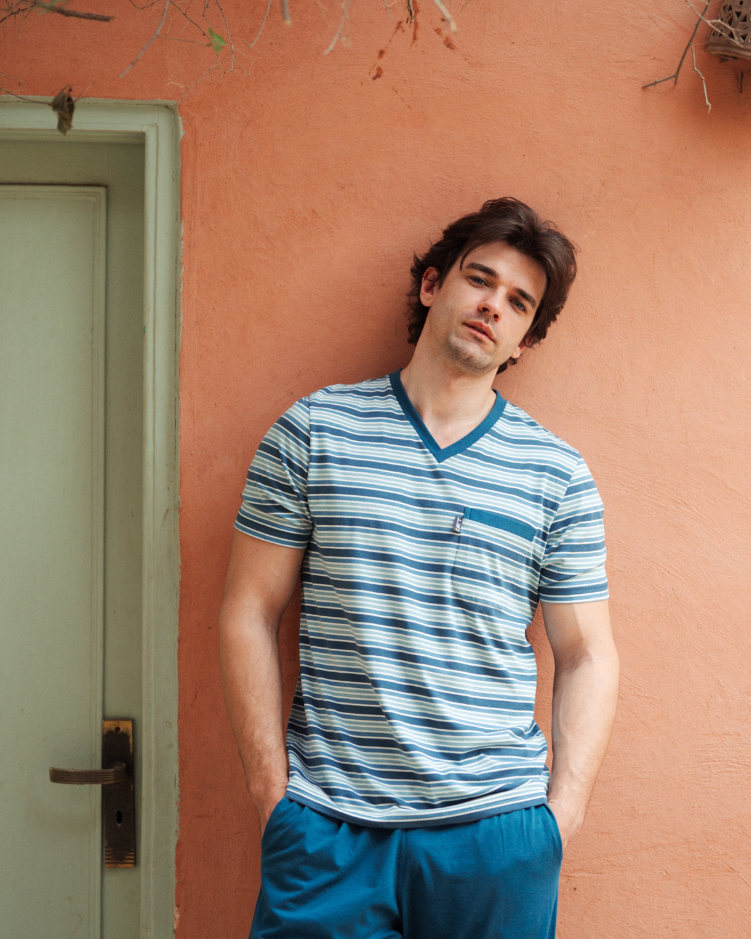 بيجاما رجالى سترايبر بزراير نصف كم و بنطلون ساده