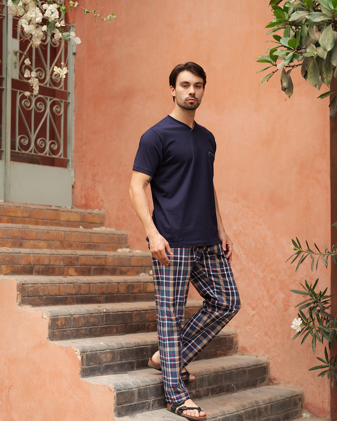 بيجاما رجالي سادة نص كم و بنطلون كاروه