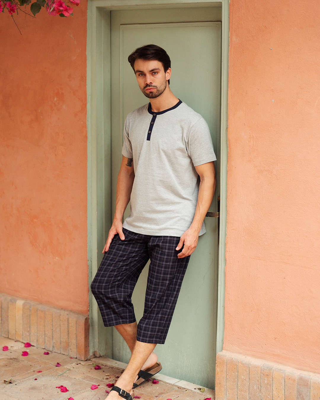 بيجاما رجالي سادة نص كم و بنتاكور كاروه