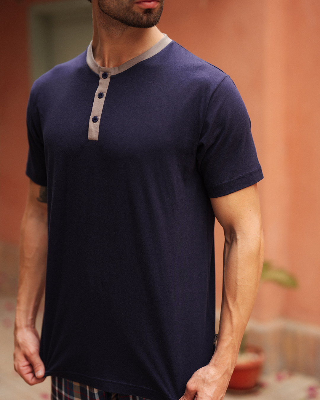 بيجاما رجالي سادة نص كم و بنتاكور كاروه