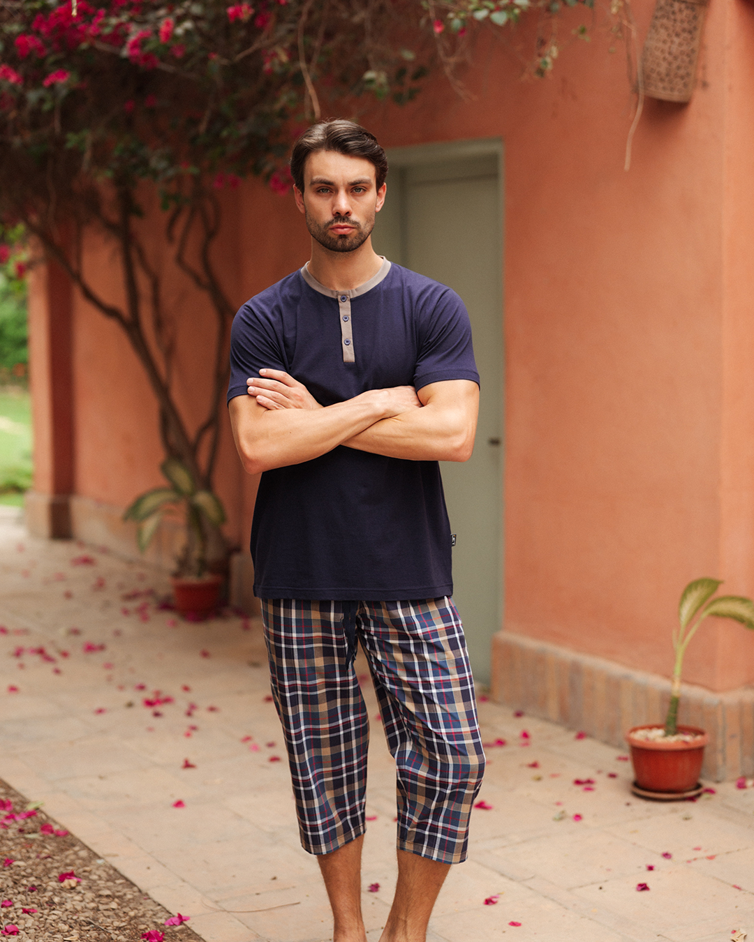 بيجاما رجالي سادة نص كم و بنتاكور كاروه