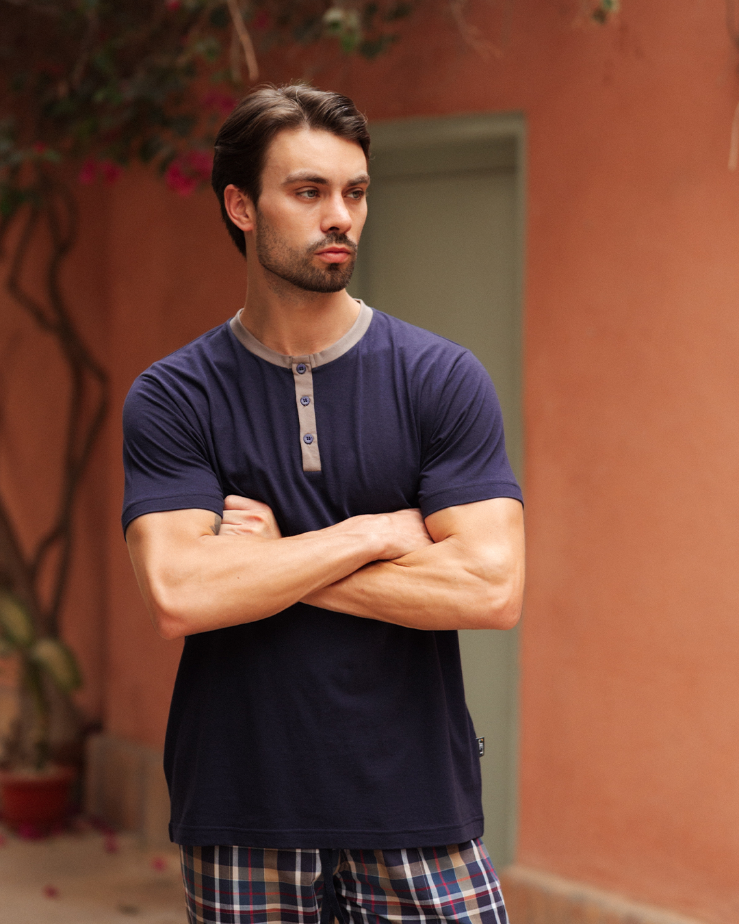 بيجاما رجالي سادة نص كم و بنتاكور كاروه