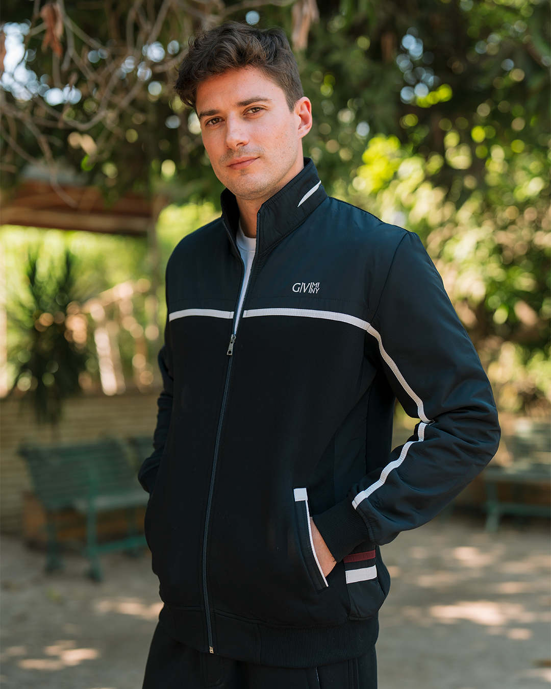 G/V Men's Pajamas with an open collar and zipper and pockets with a line on the chest