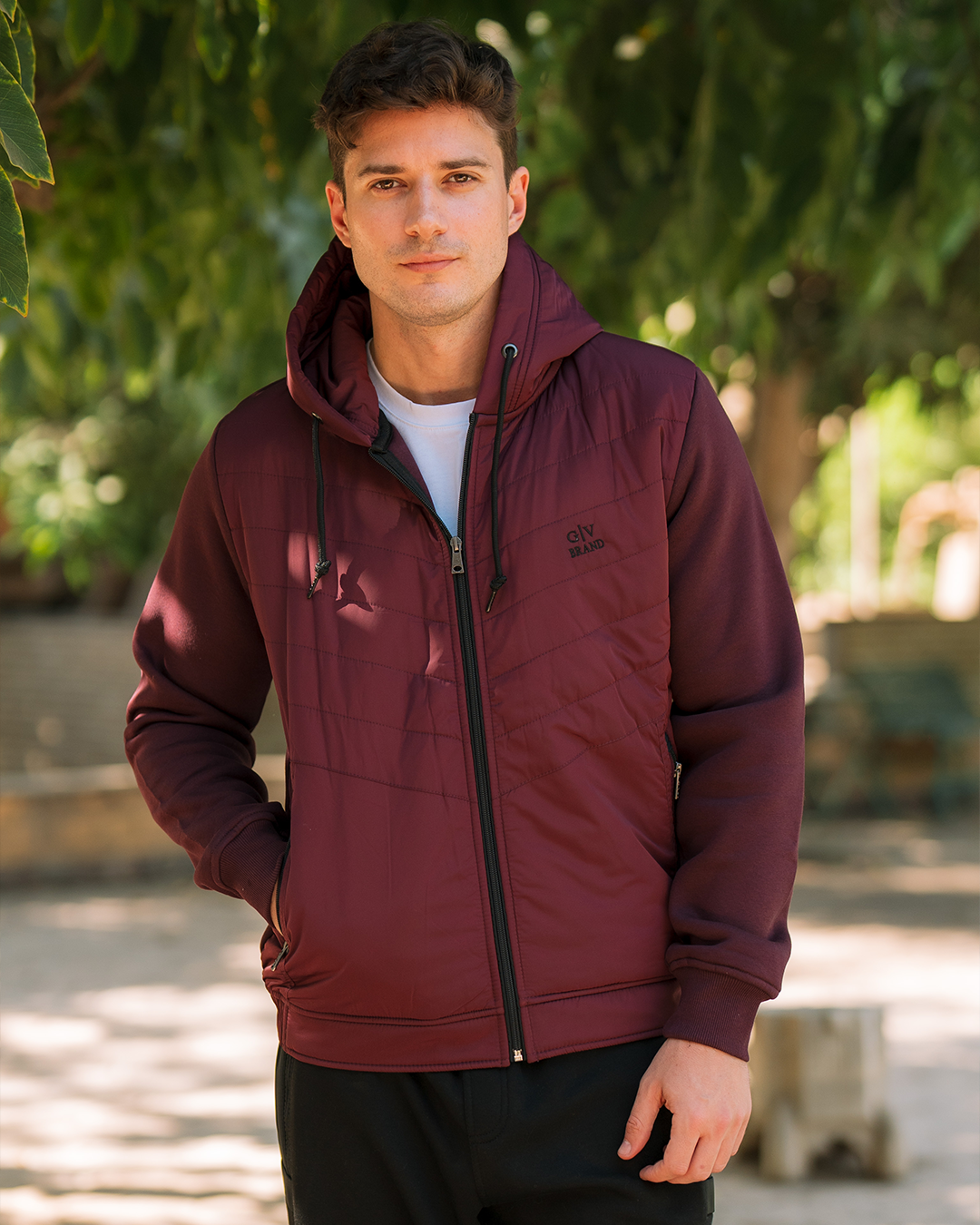 G/V BRAND Men's pajamas with a hood, an open zipper, pockets and waterproof