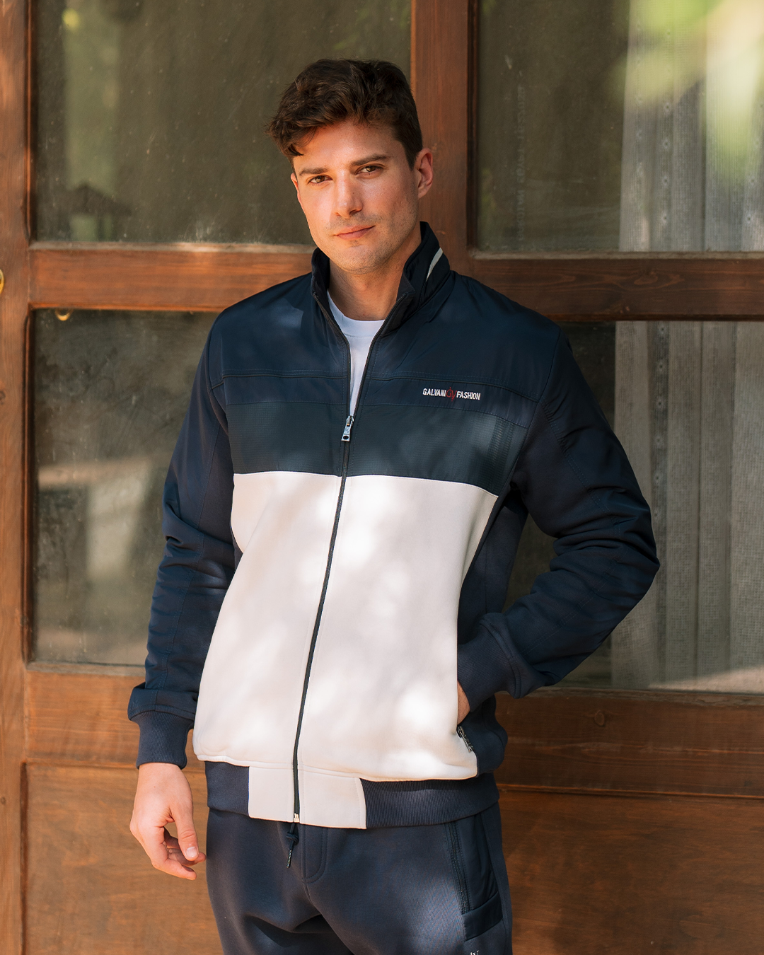 GALVANI G/V FASHOIN Men's Pajamas with Open Collar and Zipper and Pockets