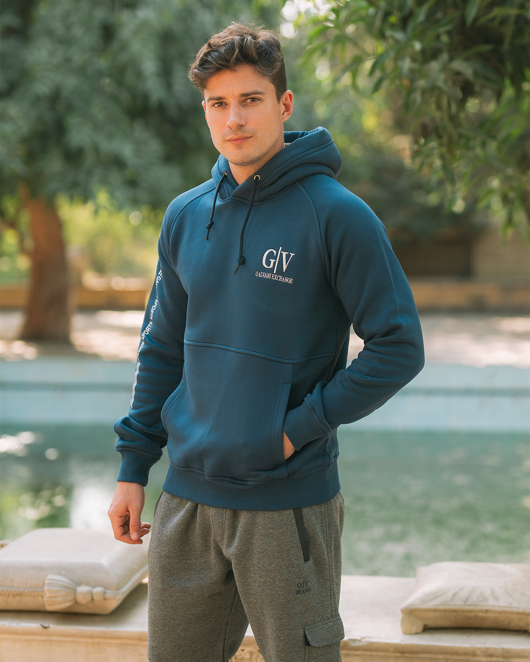 G/V GALVANI EXCHANGE Men's hooded pajama with pockets and chest print