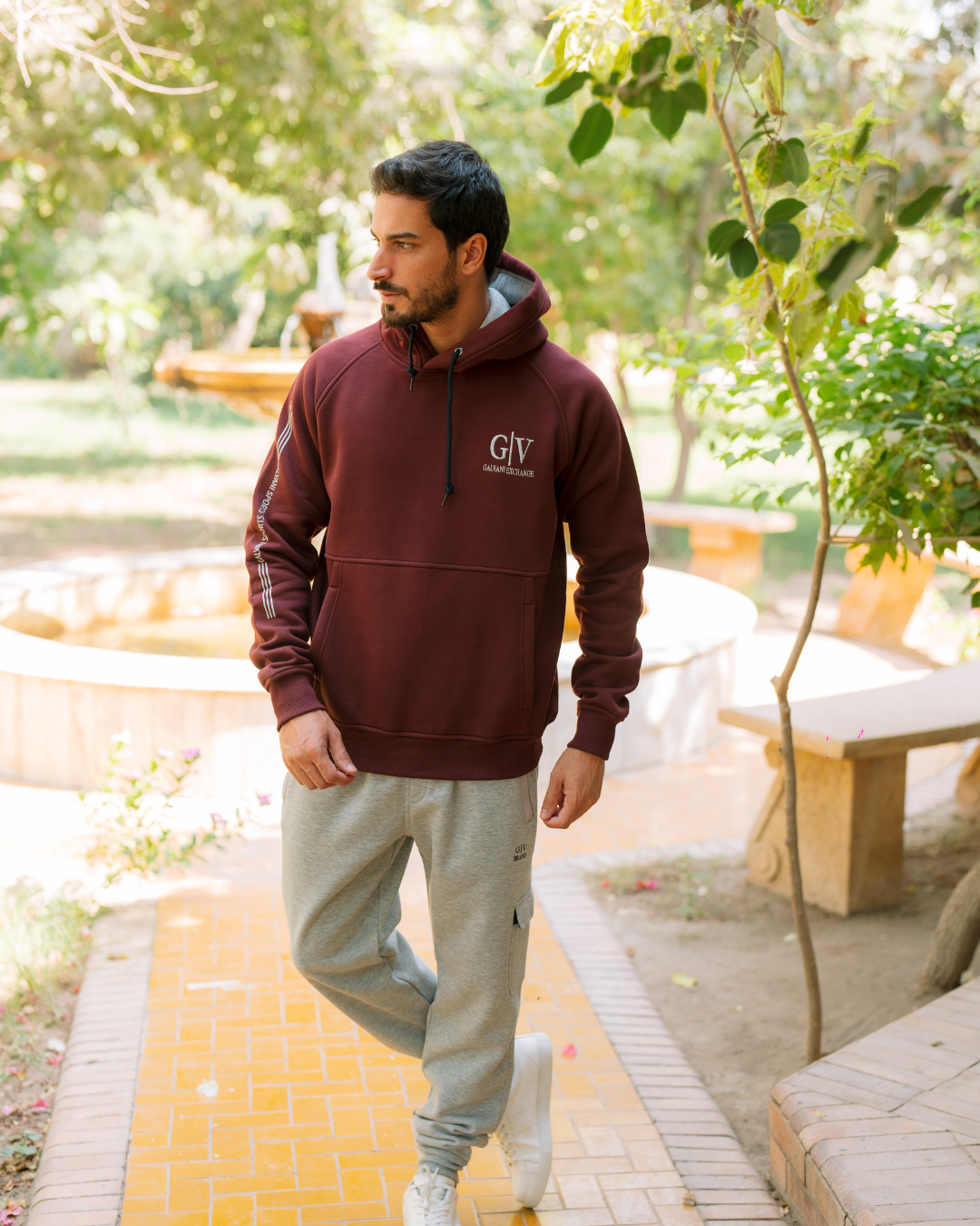 G/V GALVANI EXCHANGE Men's hooded pajama with pockets and chest print