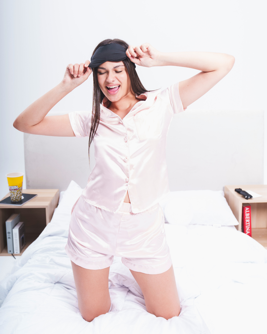 بيجاما حريمي بزراير و شورت