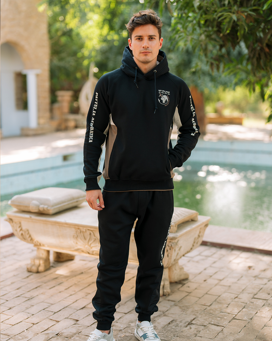 keep our Galvani  بيجامه رجالي كابيشو وبجيوب طباعه علي الصدر