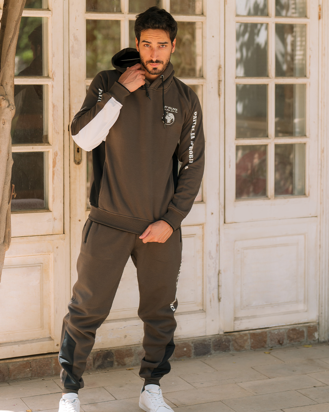 Keep our Galvani Men's Pajamas with Hood and Pockets, Chest Print