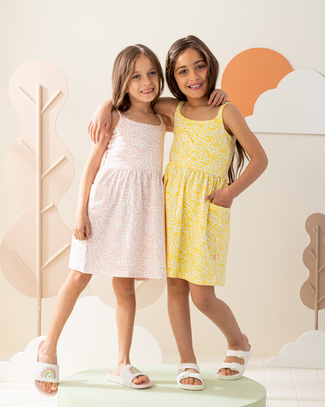 فستان قطن مطبوع مع جيوب كبيره