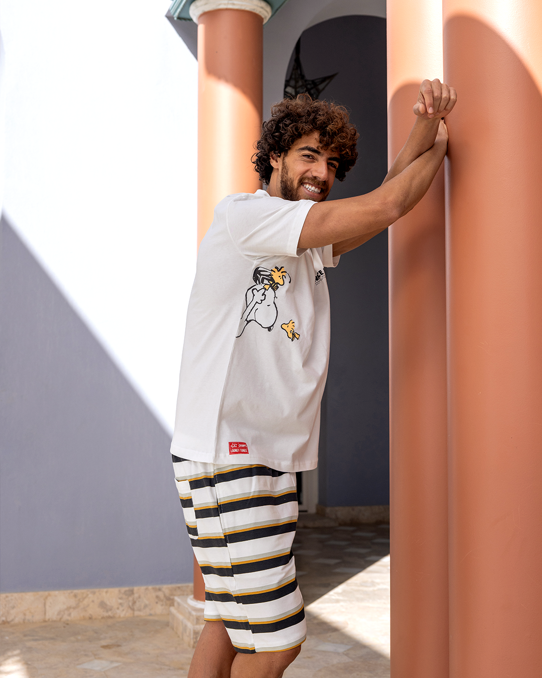 Snoopy and his nice friend بيجاما رجالي نص كم