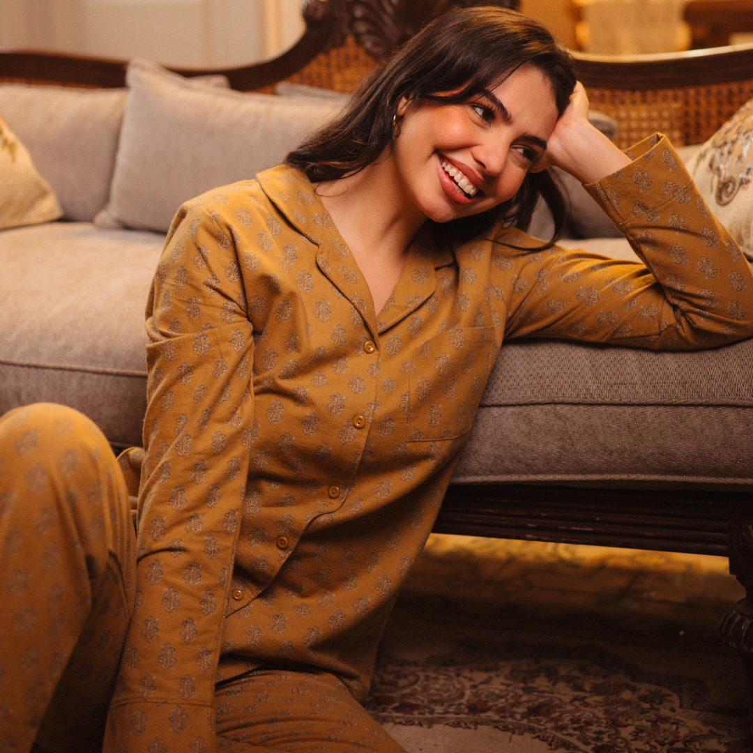 Vintage Flowers Women Classic Pajama in ochre