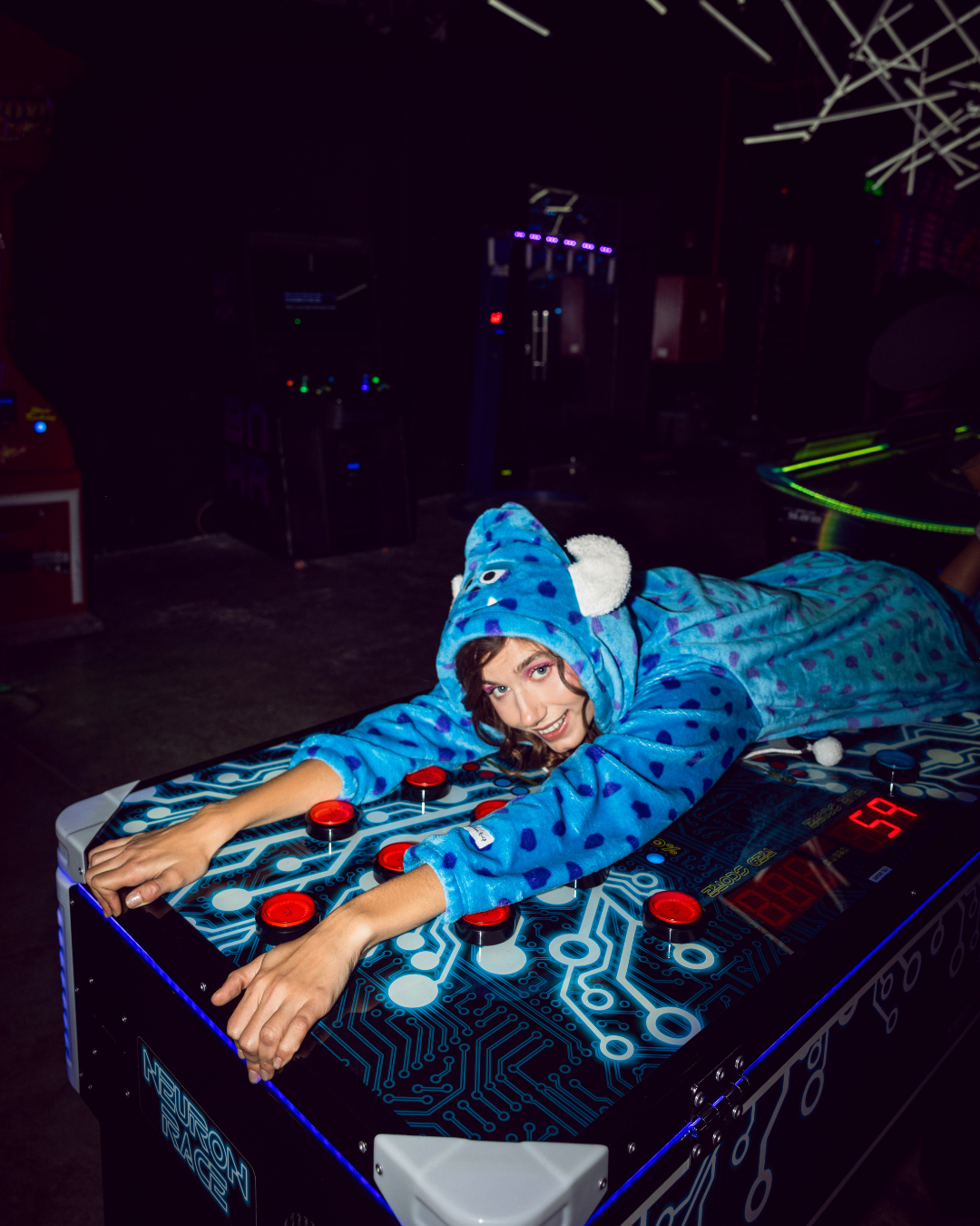 سالوبيت كبار كُم طويل شخصيات كارتون