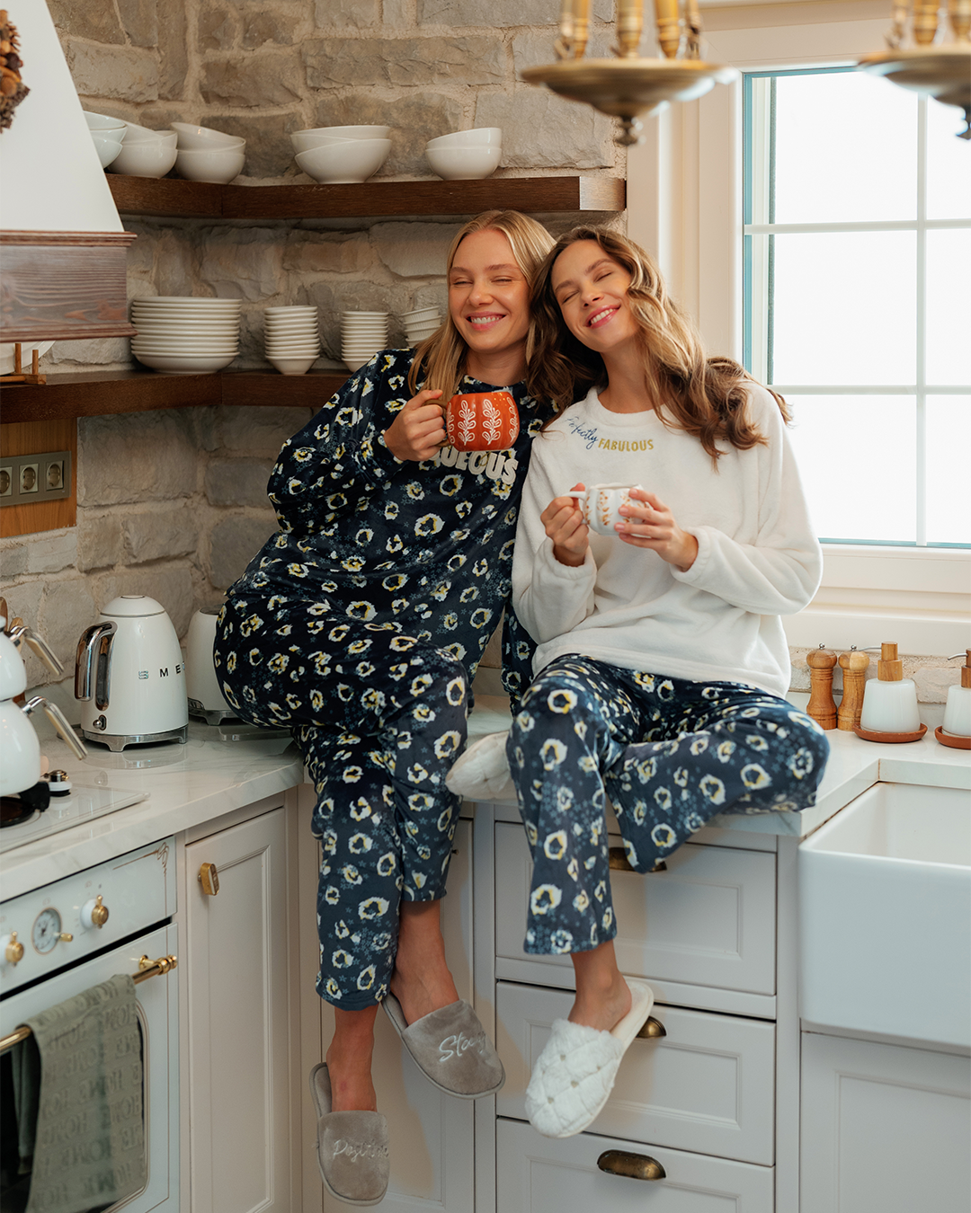 بيجاما قطيفه تايجر