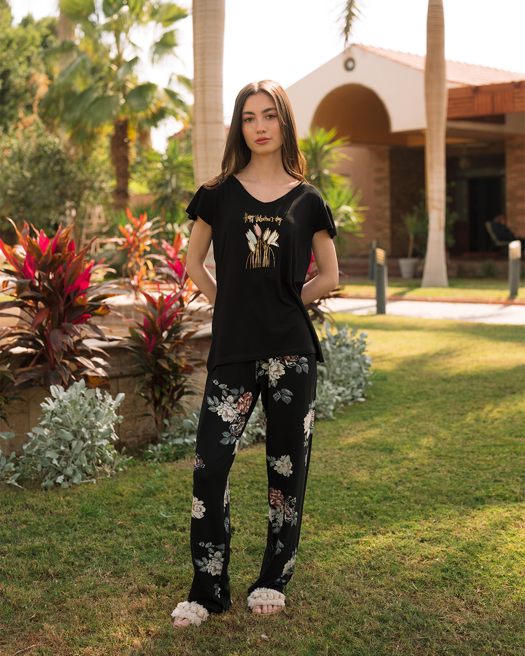 بيجامه حريمي طباعة وردة بنطلون