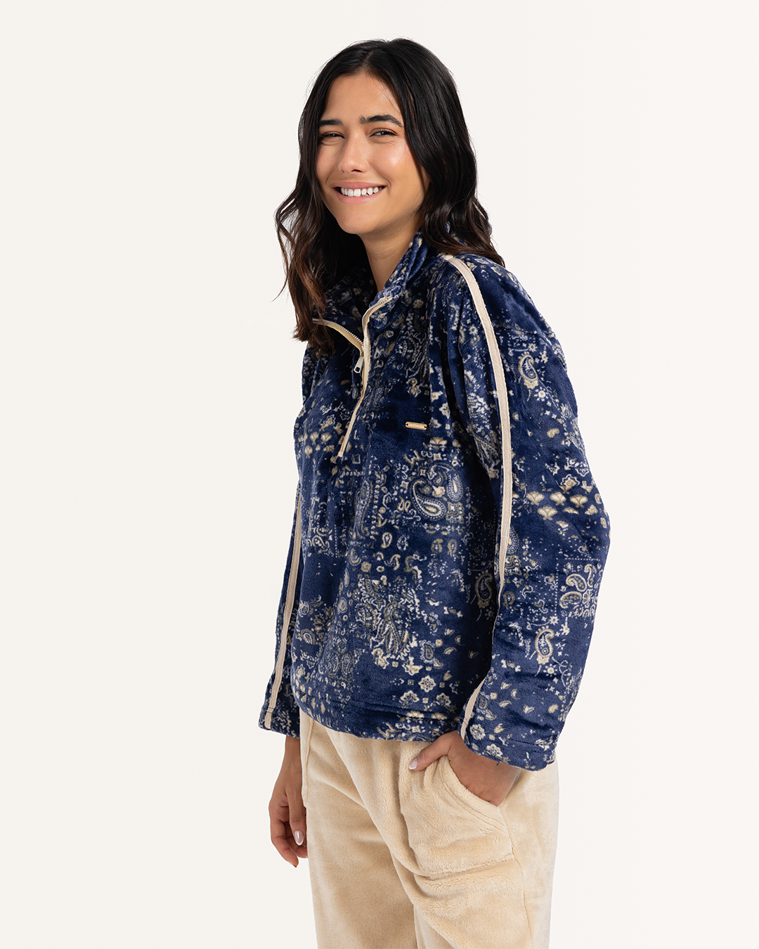 بيجاما بولار طباعه بيزلى