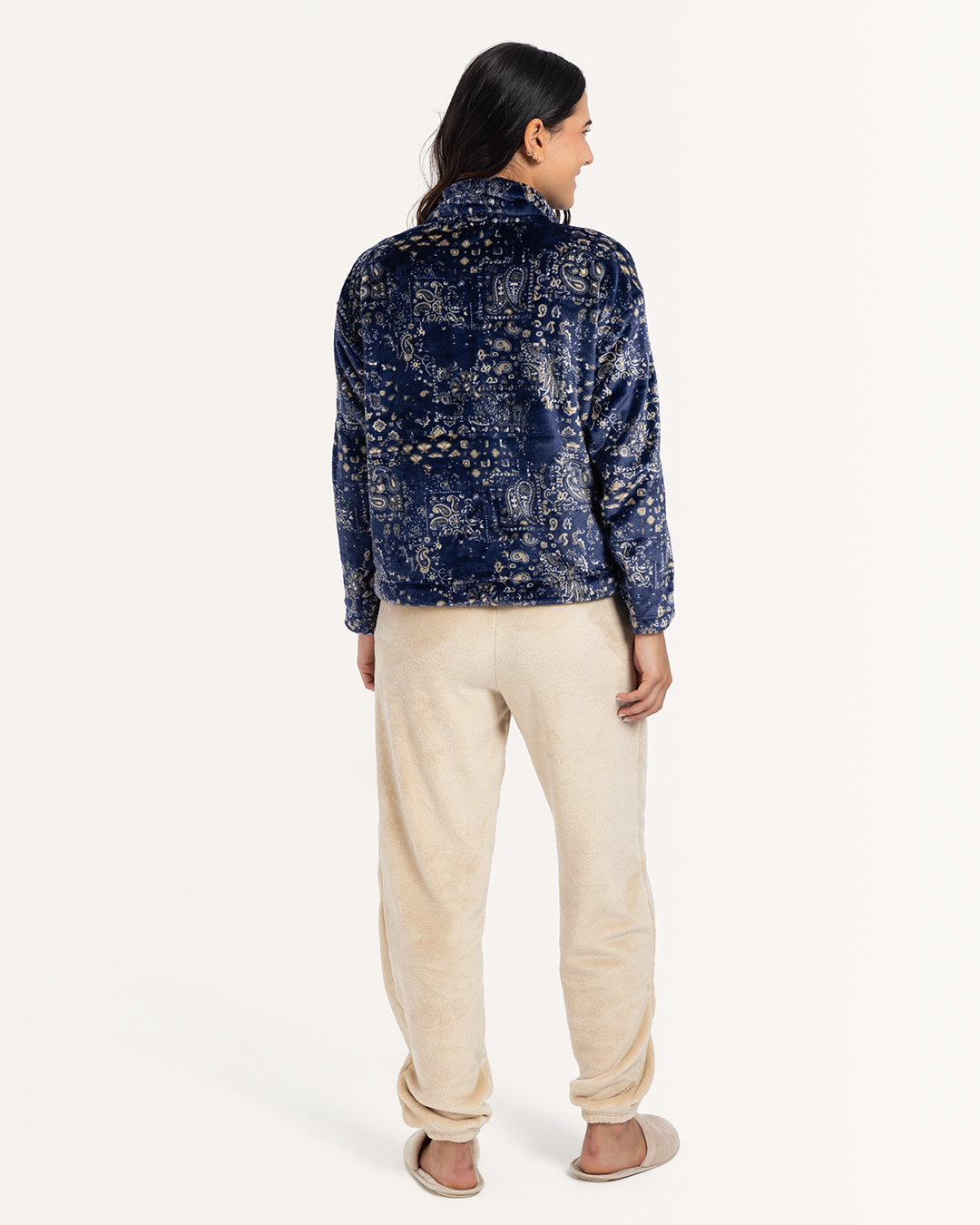 بيجاما بولار طباعه بيزلى