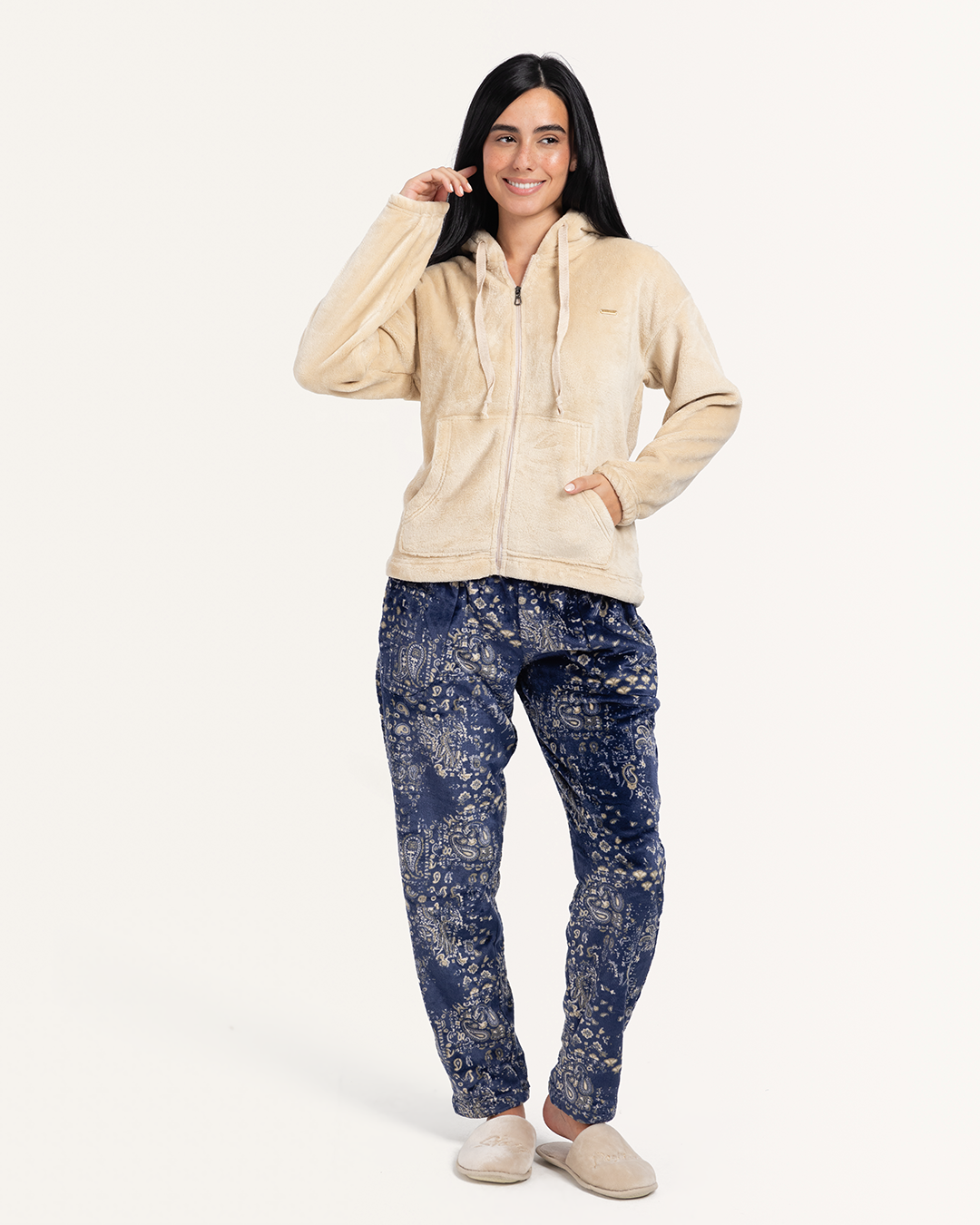 بيجاما بكم طويل و بنطلون بولار