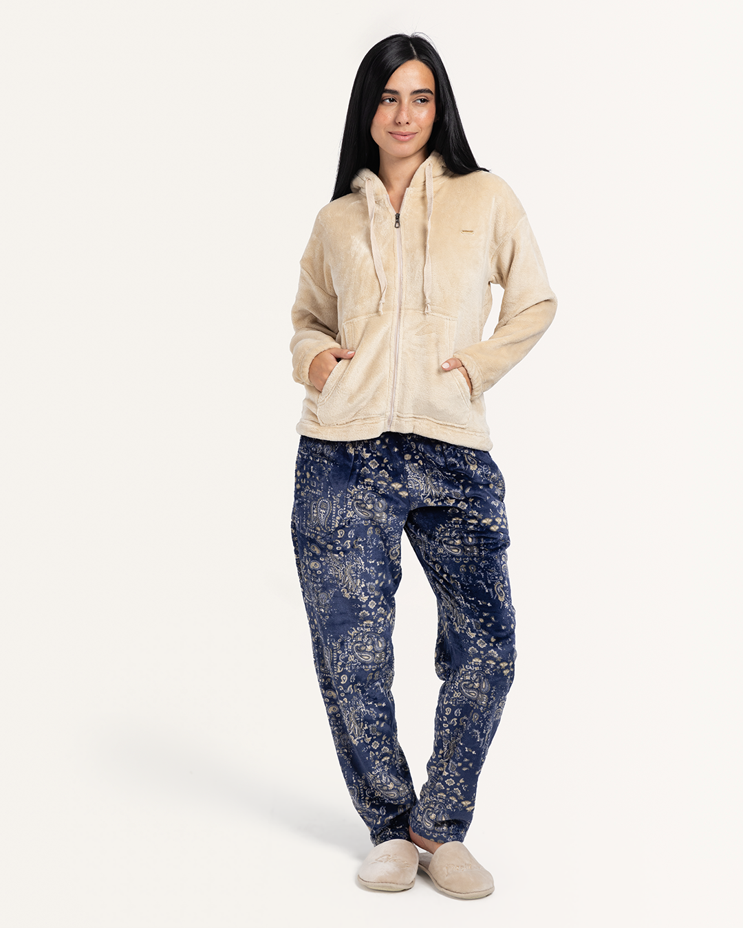 بيجاما بكم طويل و بنطلون بولار