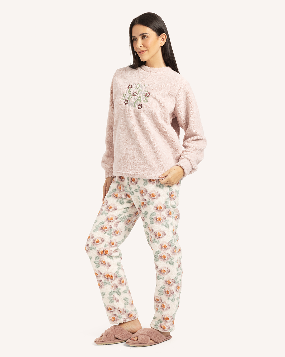 بيجاما بنطلون ورود و توب بكم