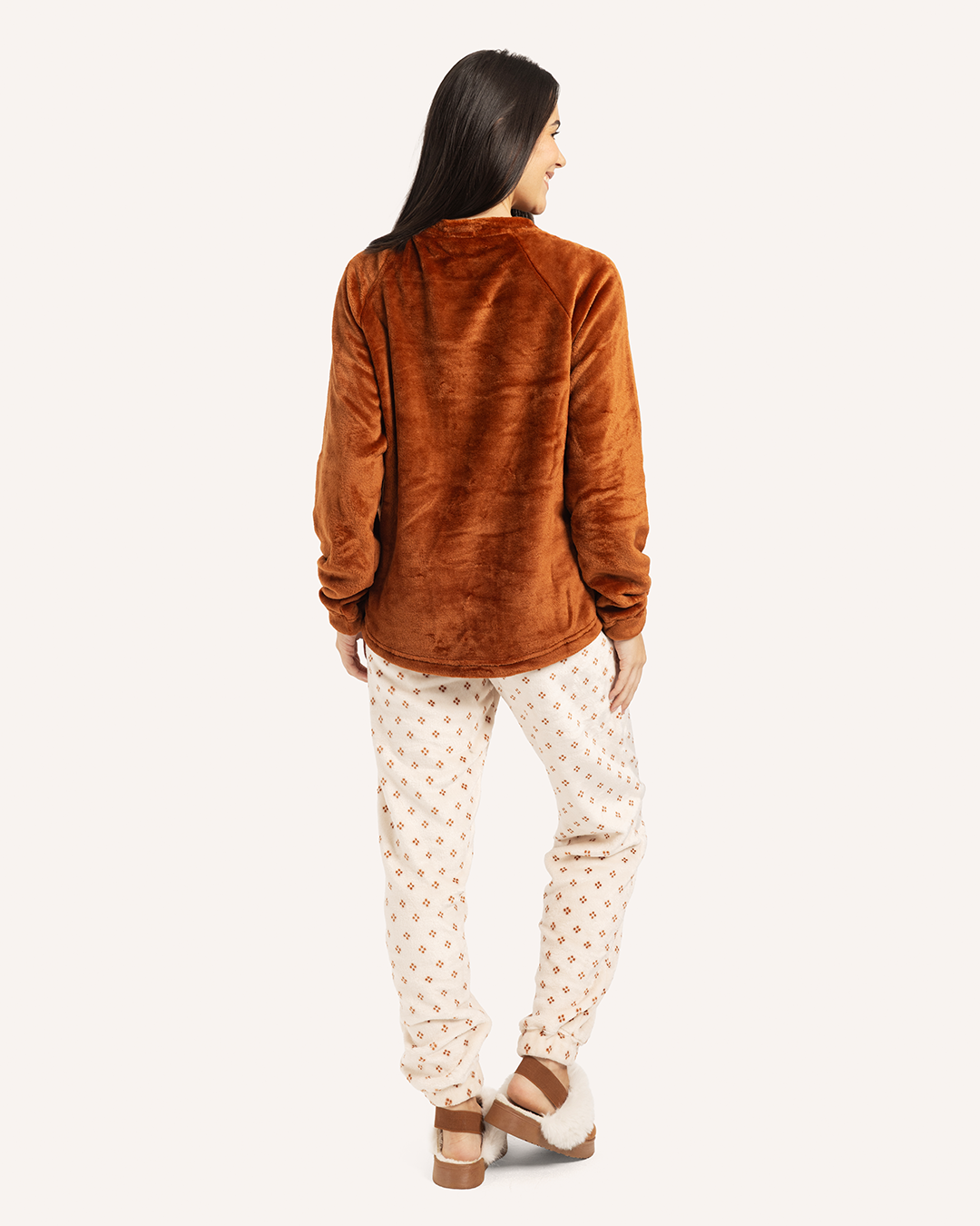 بيجاما بولار احضان الدافئه