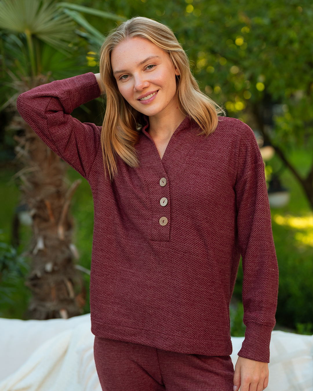 طقم جاكارد خروج بجيب و زراير