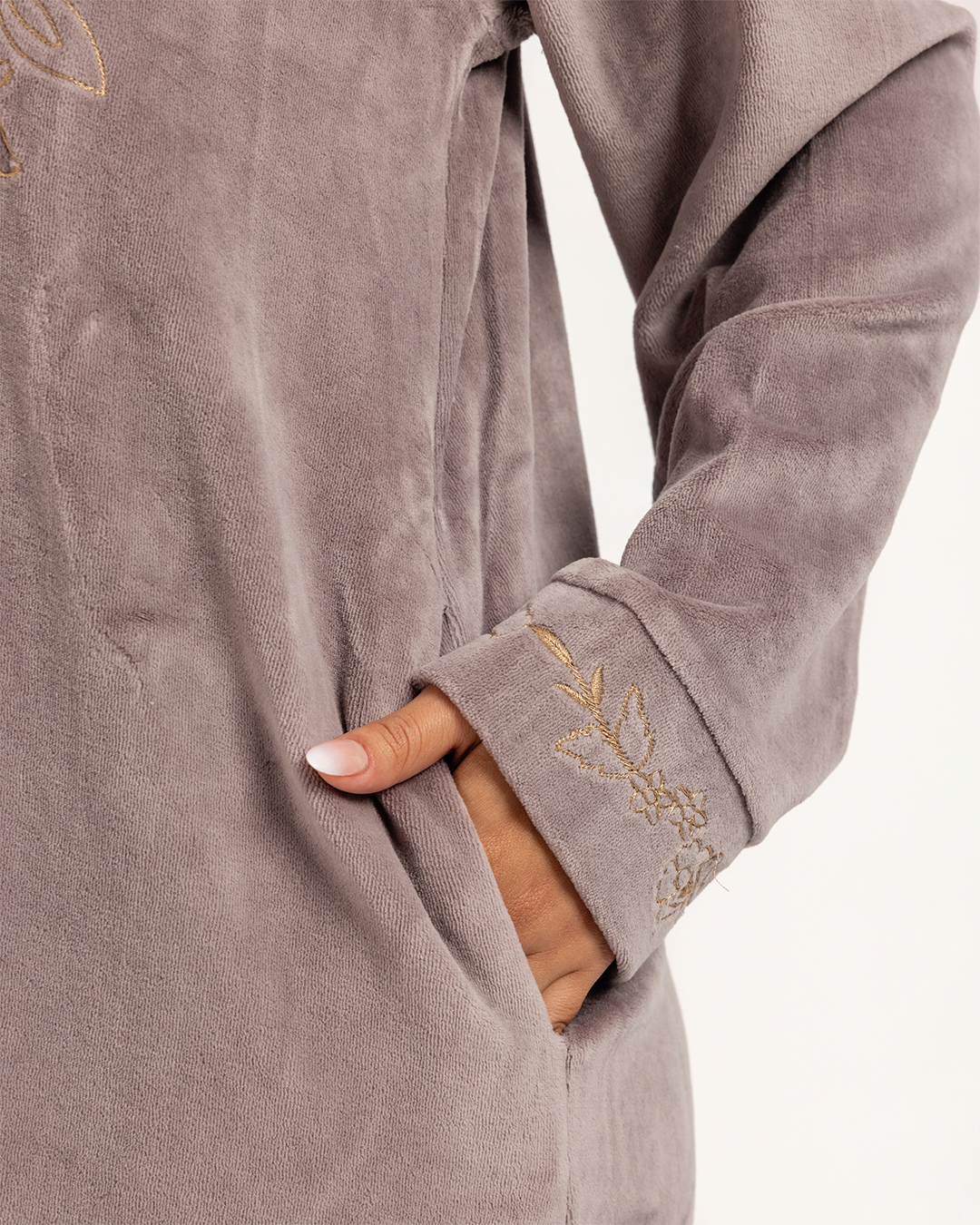 جلابيه حريمي قطيفة