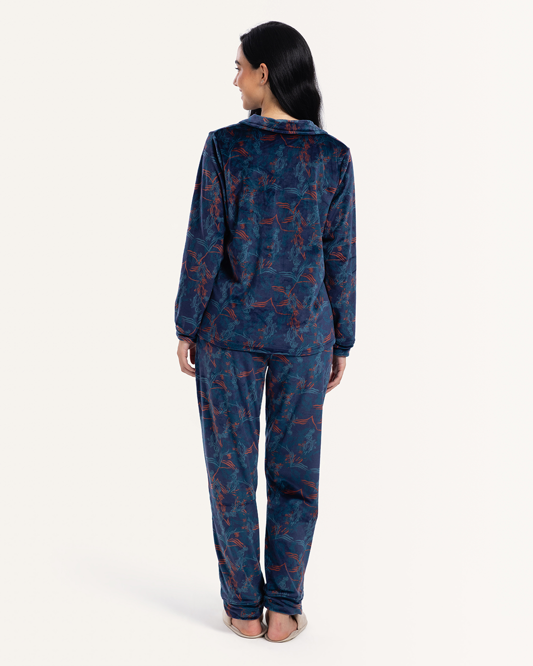 بيجاما كلاسيك بزراير تايجر