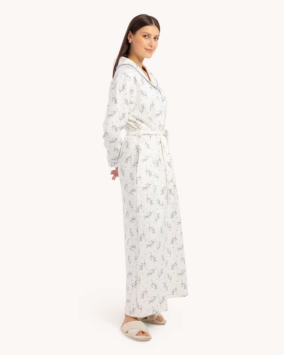 روب حريمي كول شال كابوتنية