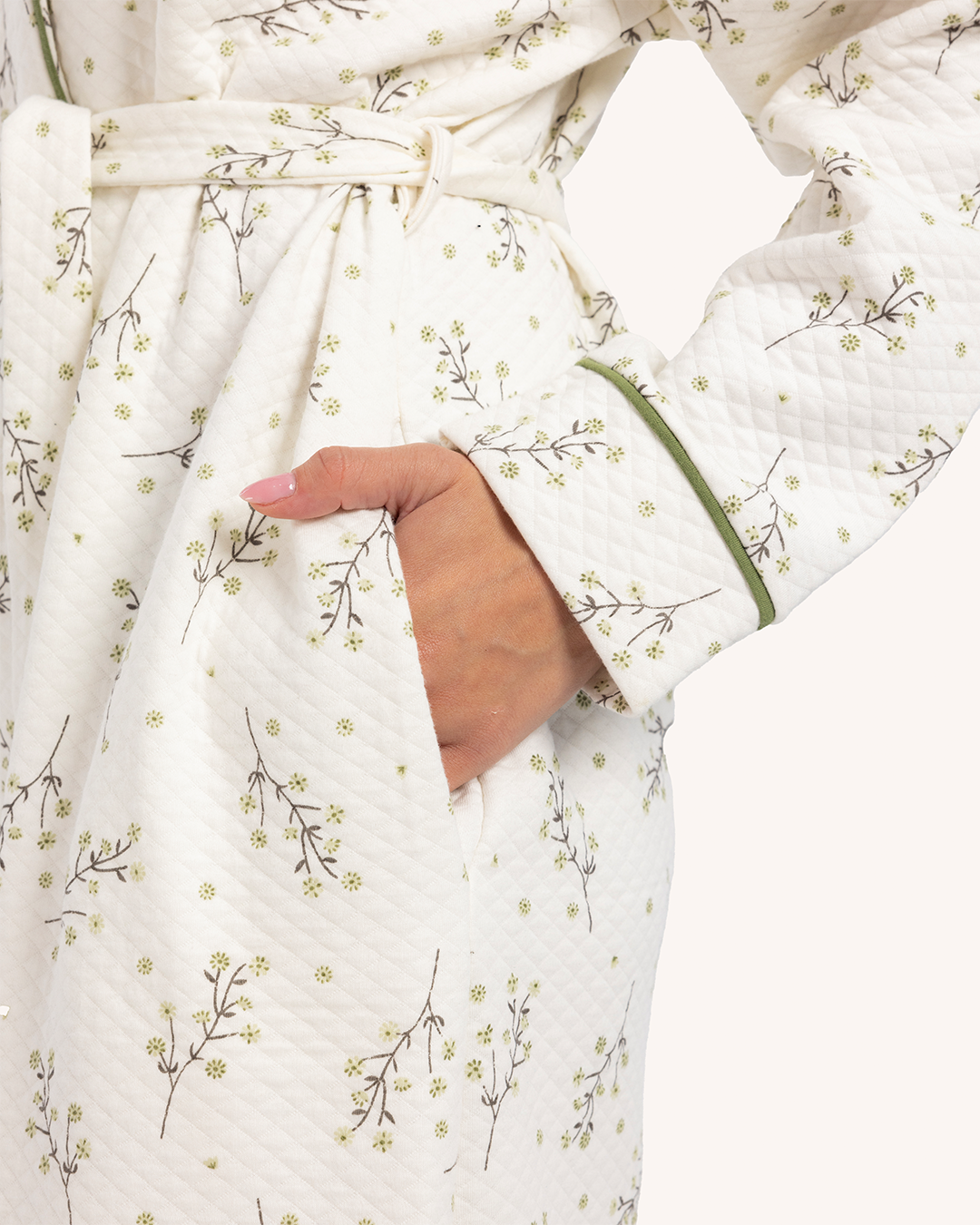 روب حريمي كول شال كابوتنية