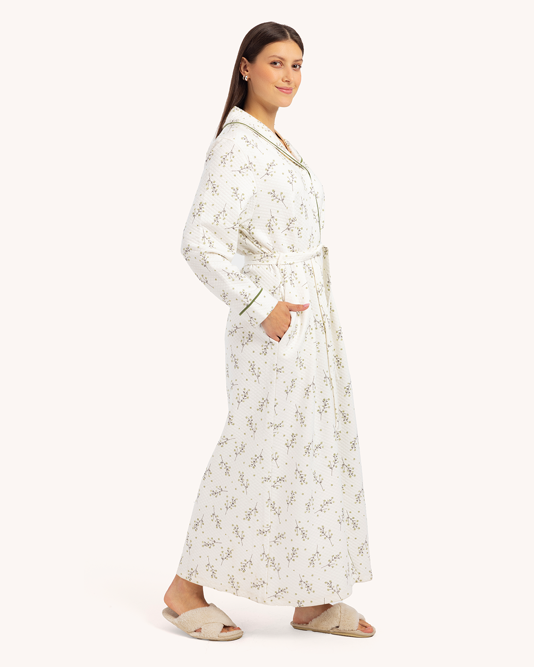 روب حريمي كول شال كابوتنية