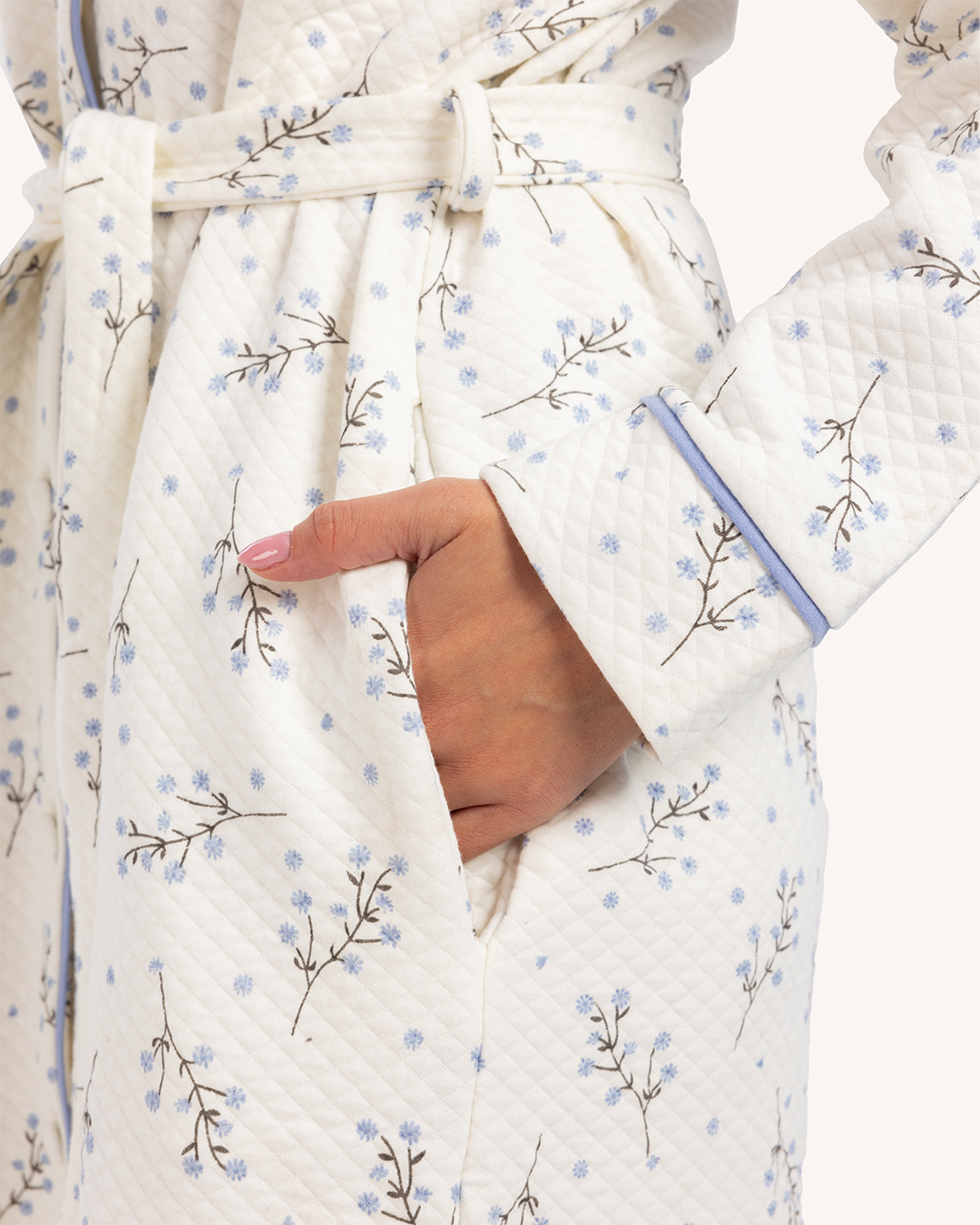 روب حريمي كول شال كابوتنية