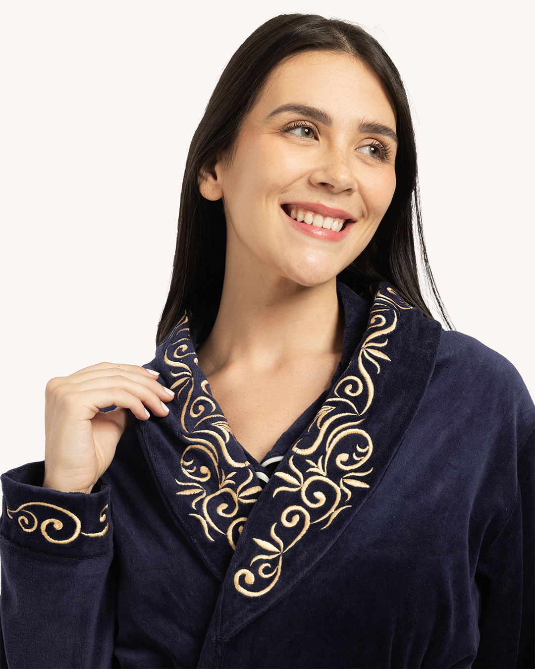 روب حريمي كول شال قطيفة