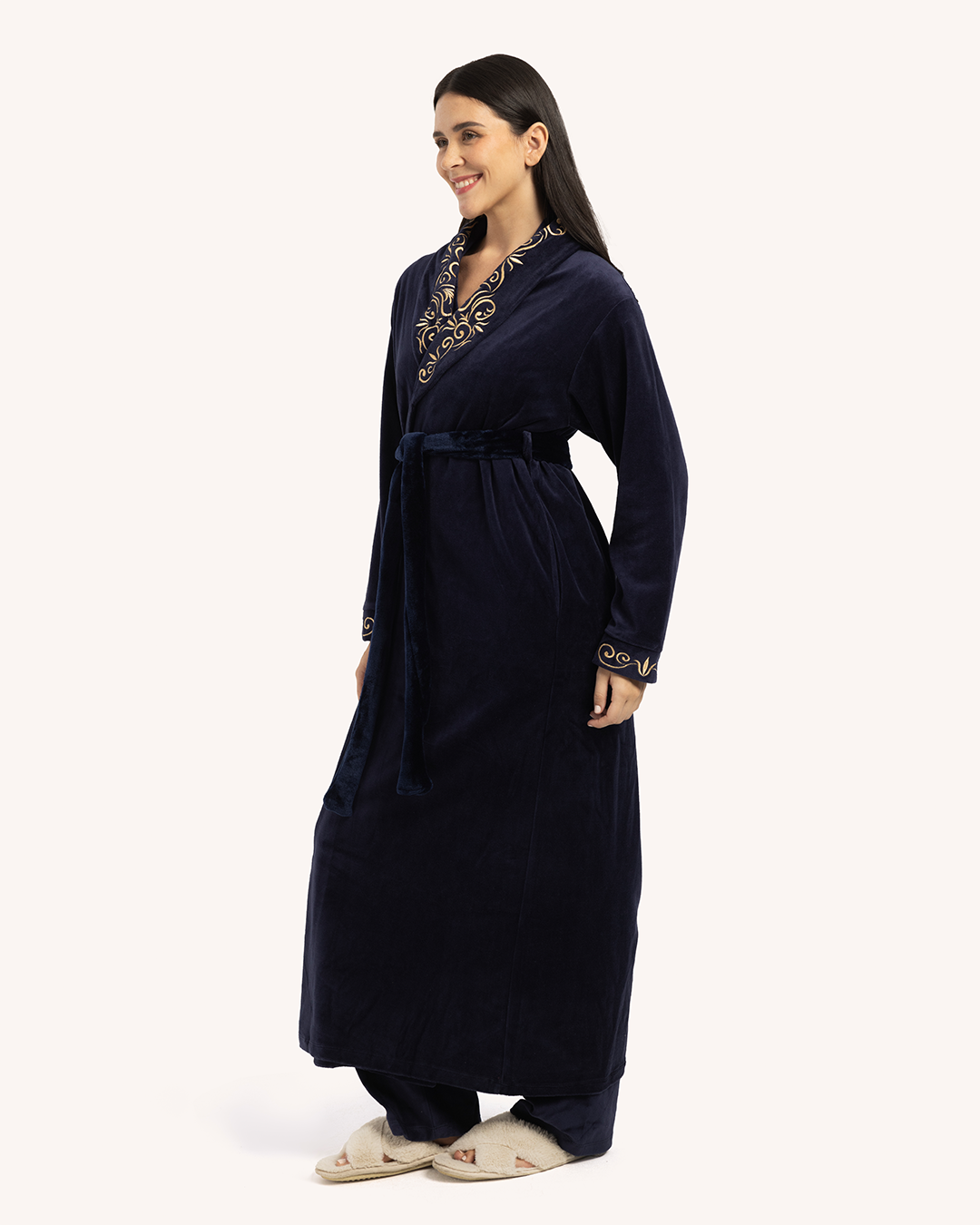 روب حريمي كول شال قطيفة