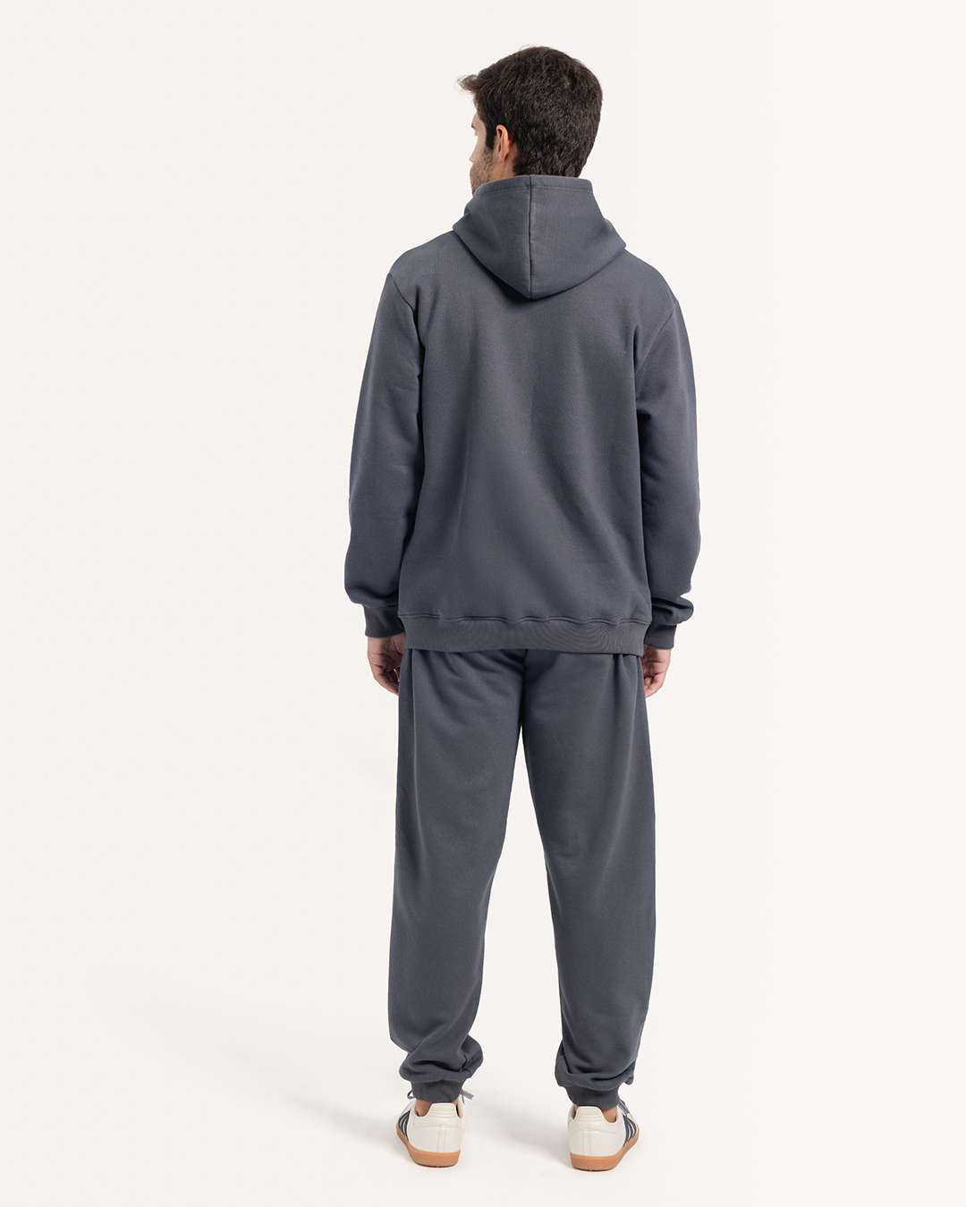 ترينج رجالي ميلتون