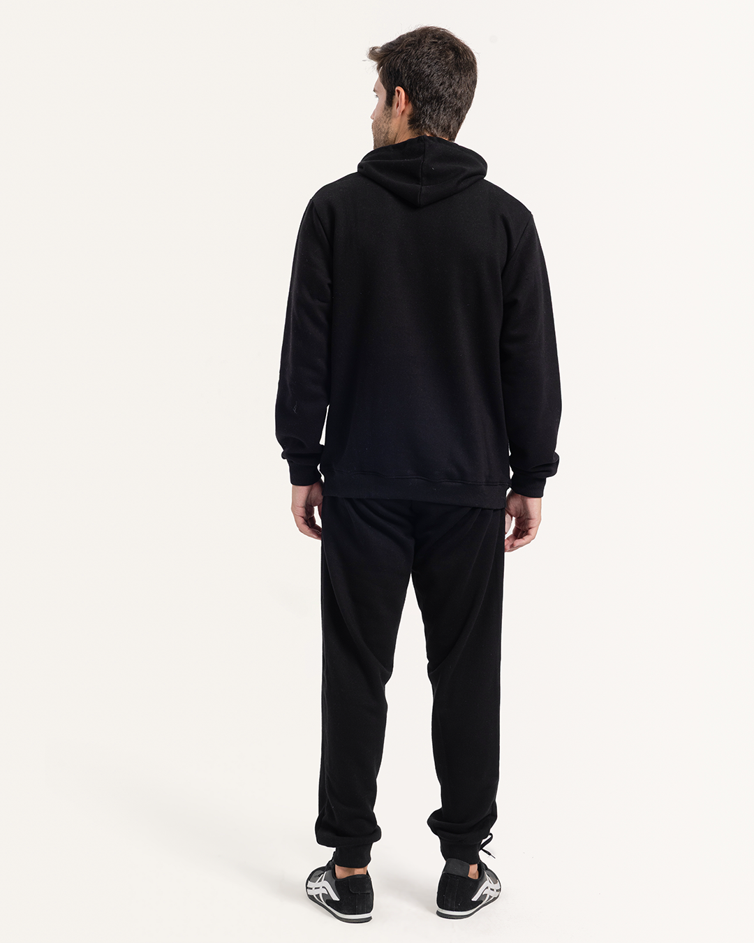 ترينج رجالي ميلتون