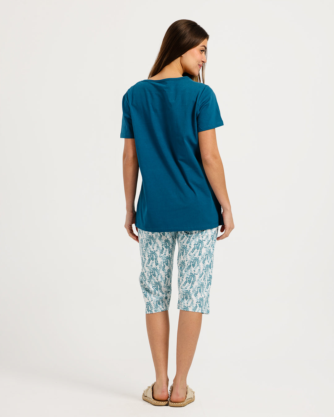 Women's Short Sleeve Pajama Set with Capri Pants