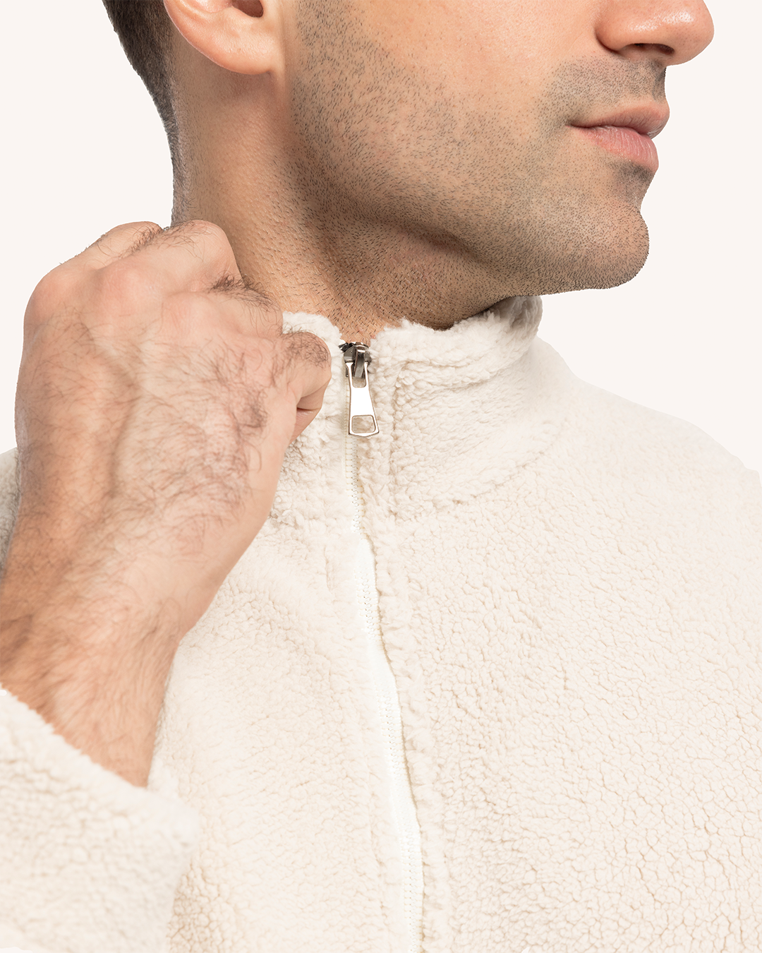 جاكت رقبة عالية