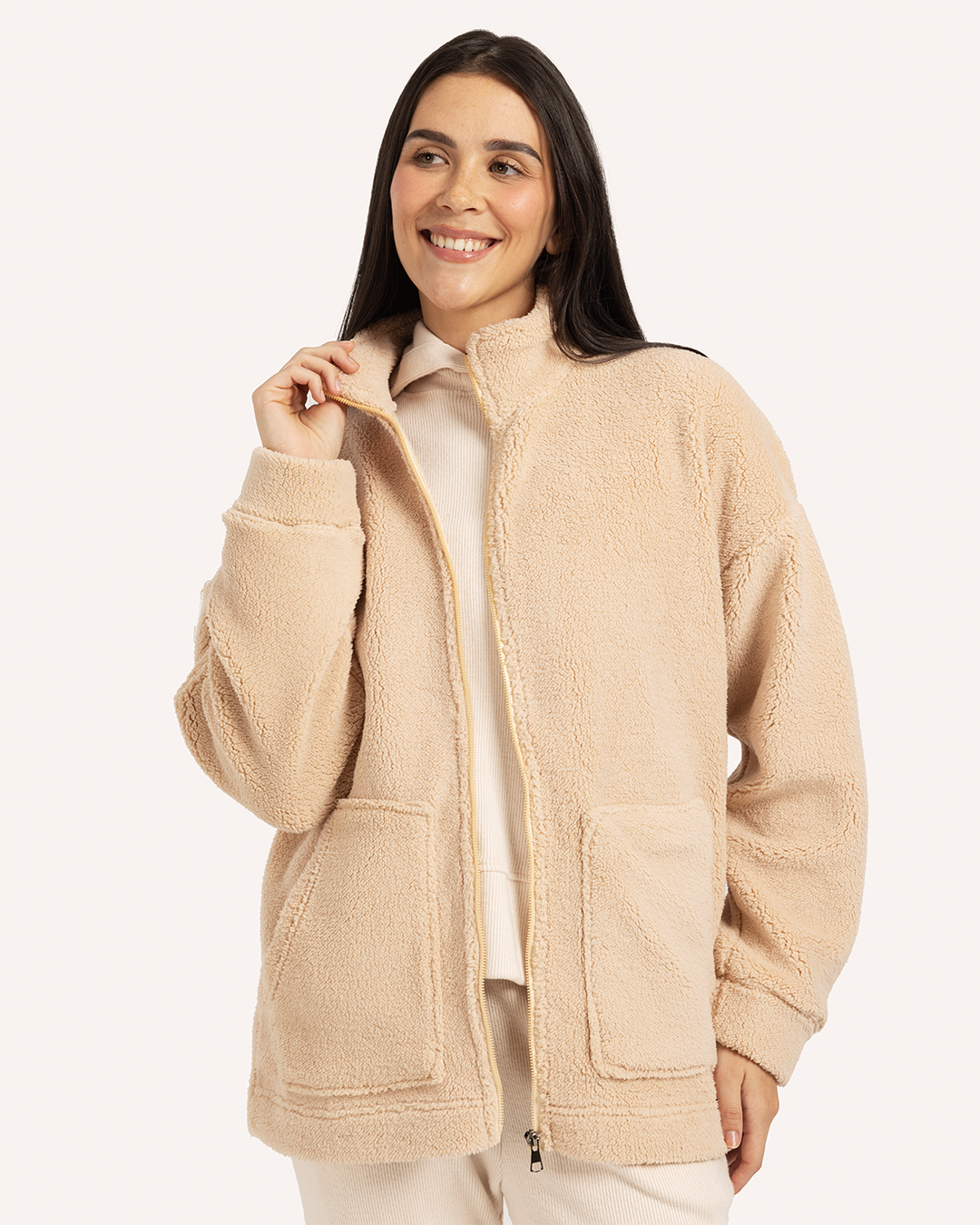 جاكت رقبة عالية