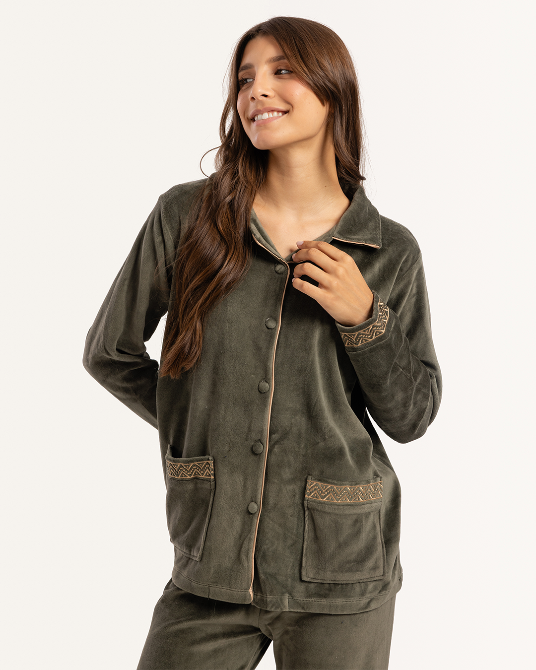 بيجاما حريمي كلاسيك قطيفة