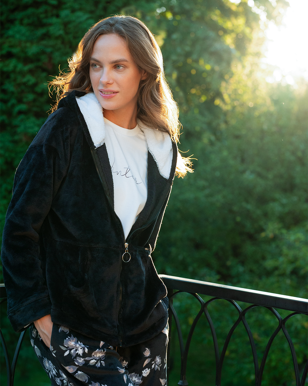 بيجاما 3 قطع ورود الشتاء