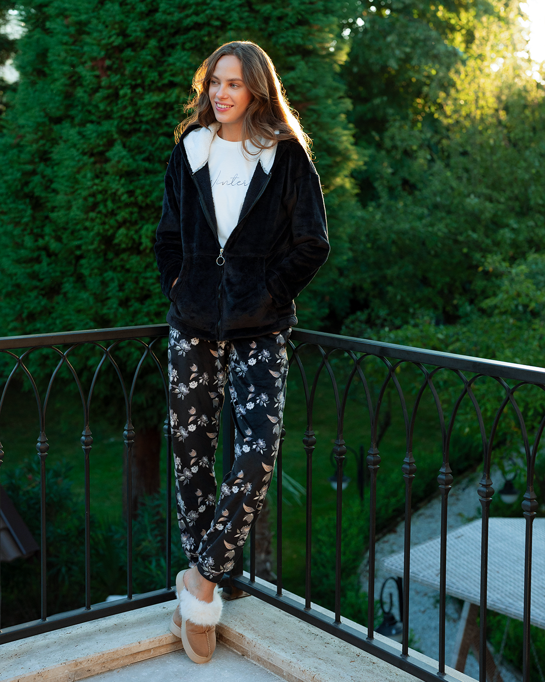 بيجاما 3 قطع ورود الشتاء