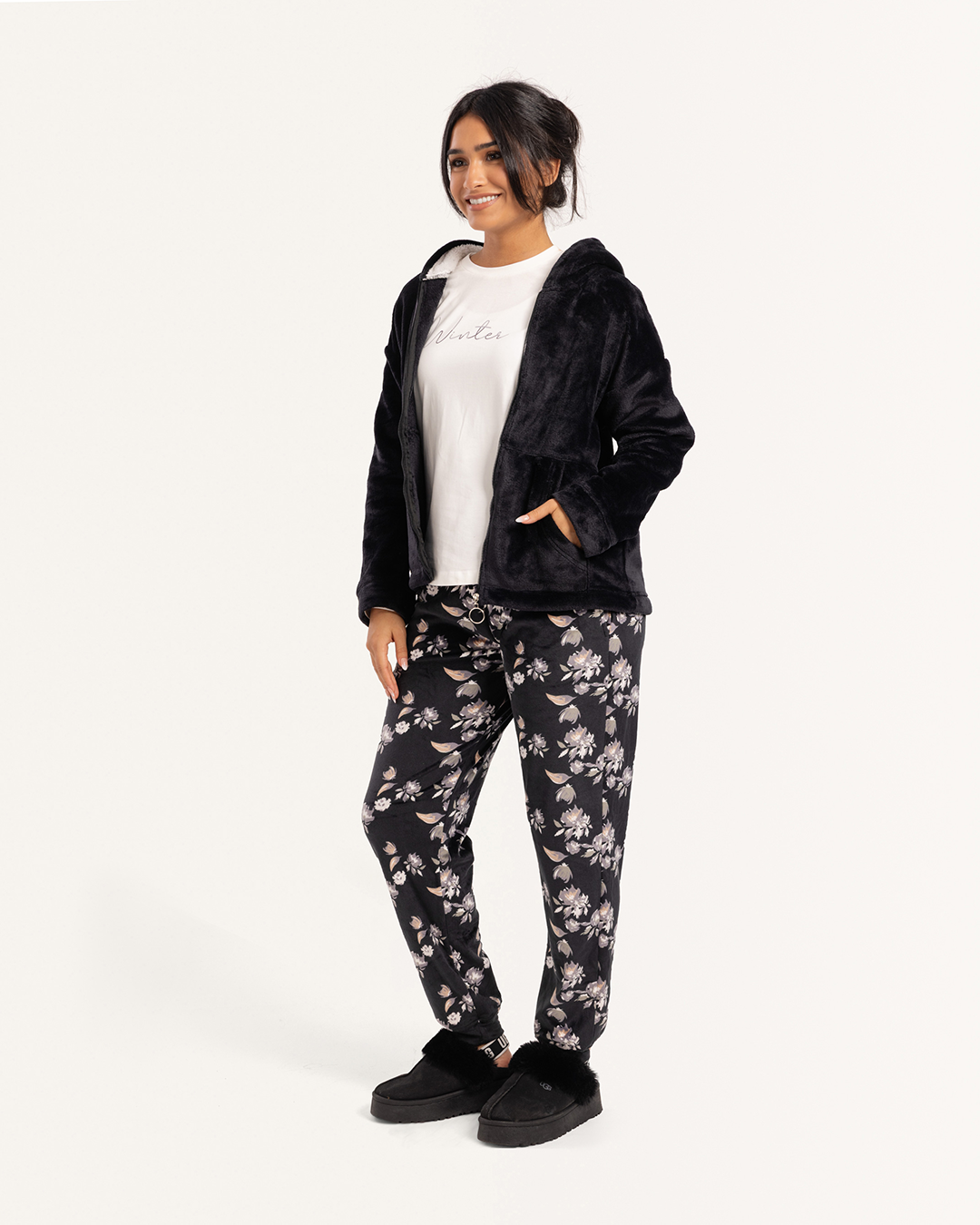 بيجاما 3 قطع ورود الشتاء