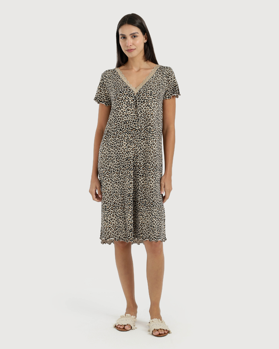 قميص حريمى V نص كم تايجر