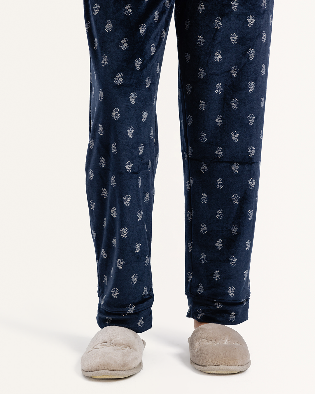 بيجاما كلاسيك بزراير قطيفه