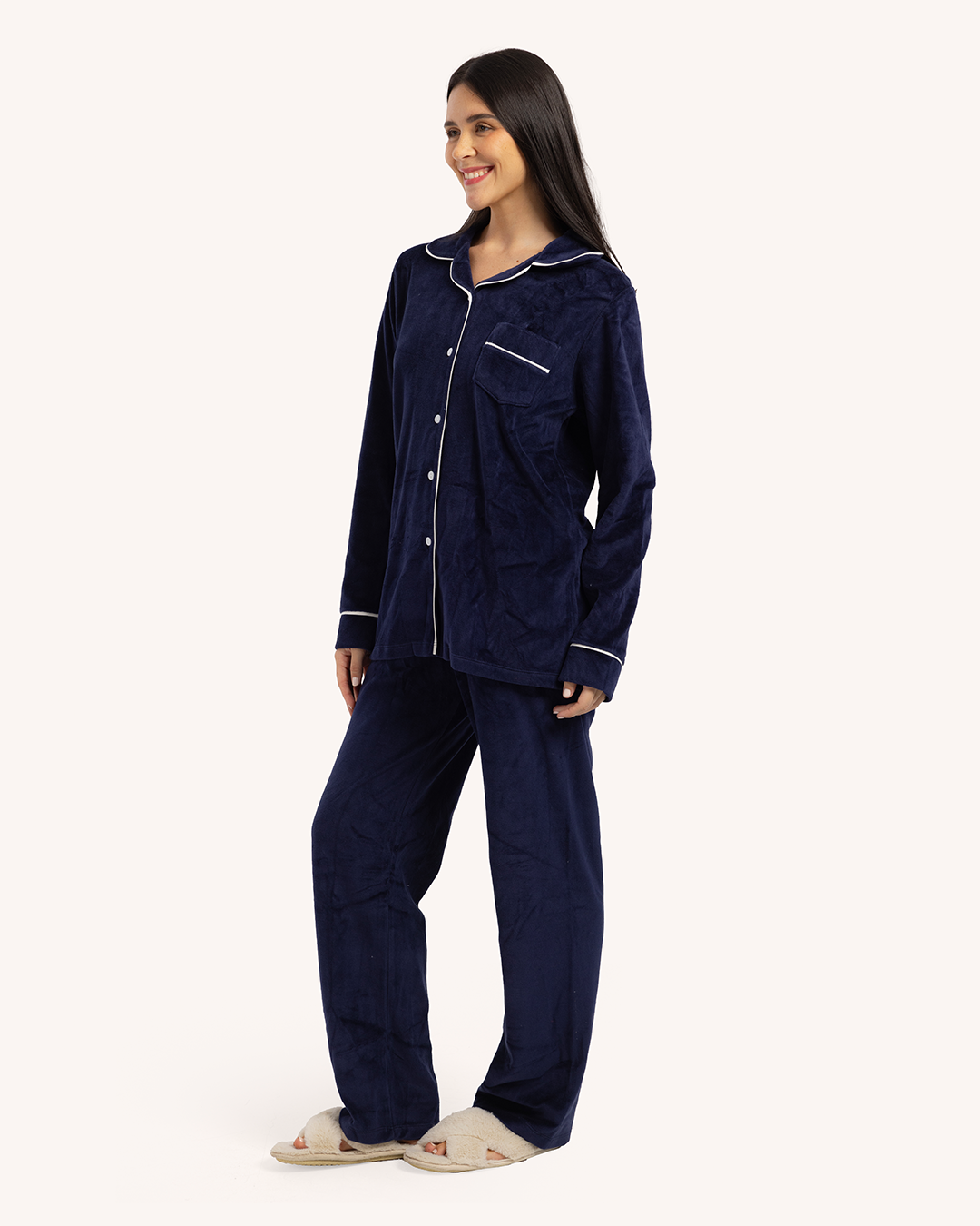 بيجاما حريمي كلاسيك قطيفة