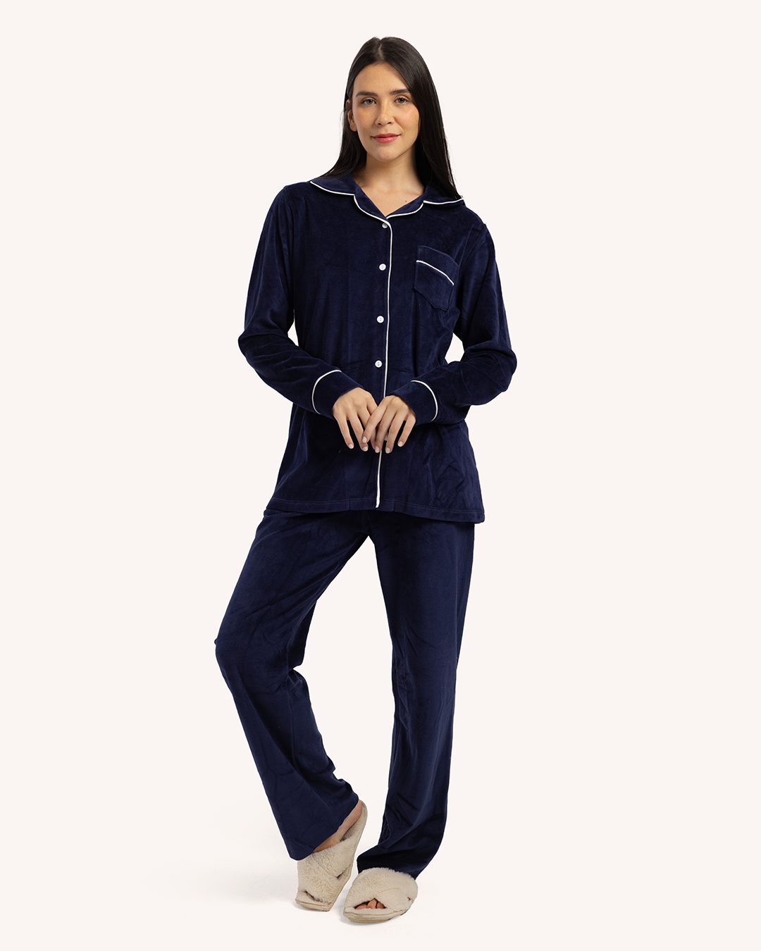 بيجاما حريمي كلاسيك قطيفة