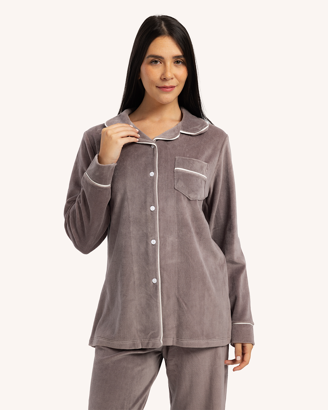 بيجاما حريمي كلاسيك قطيفة