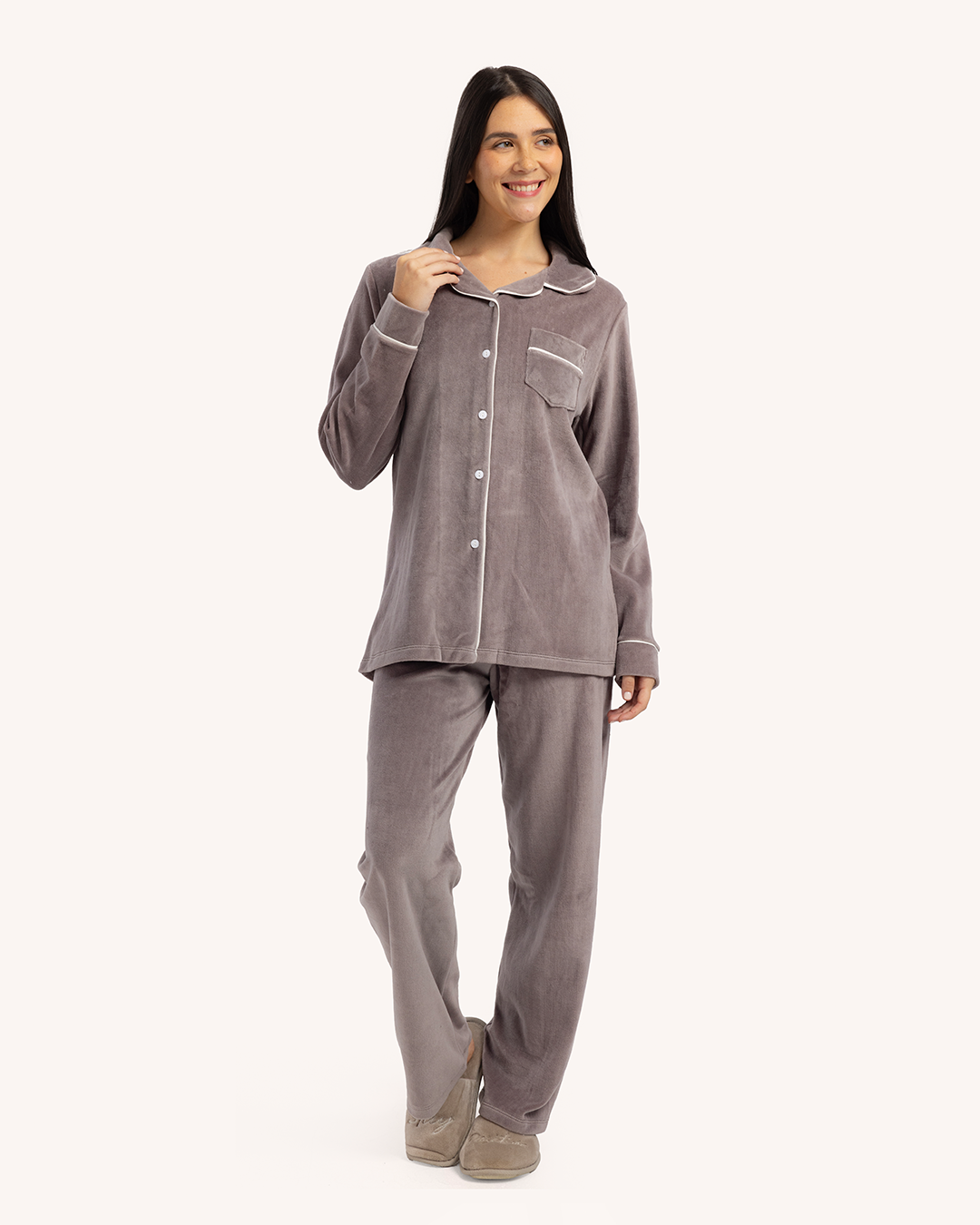 بيجاما حريمي كلاسيك قطيفة